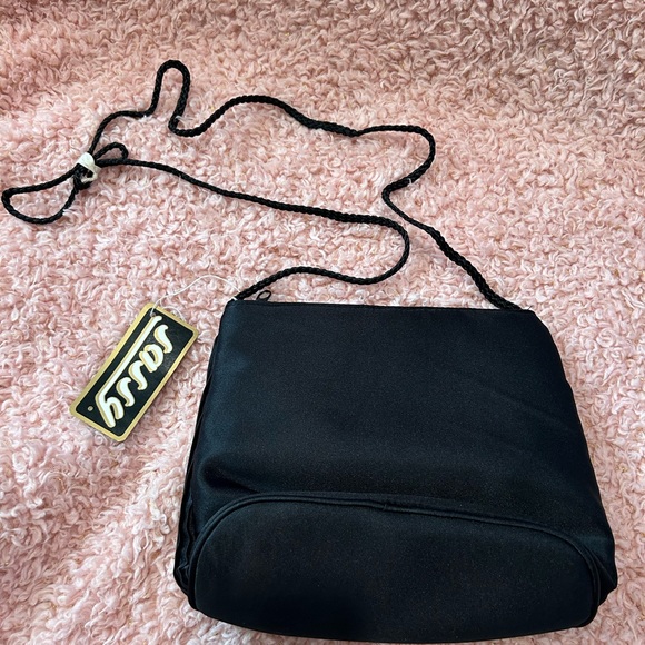 Sassy Little Evening Bag - Picture 4 of 9